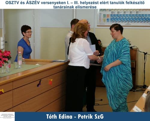Oktatónkat köszöntjük Oklevéllel